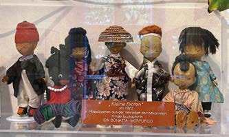 Abbildung 7: (Holzpüppchen)