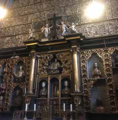 Figure 5: View of the Goldene Kammer, St Ursula, Cologne; arrangement dating to 1643.