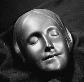 Maedchen Statue