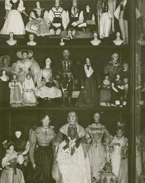 Puppensammlung