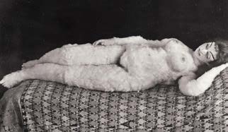 Abbildung 4 (Alma Mahler-Puppe)